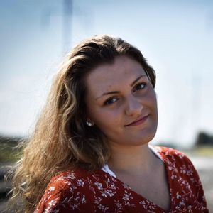 Meet your Posher, April